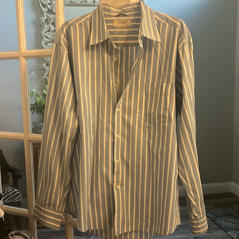 Men’s J Crew Button up Size L